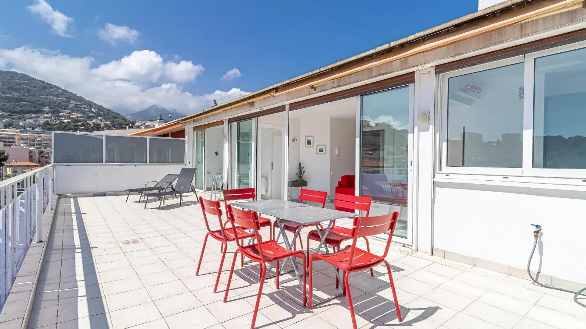 Superb Rooftop Roquebrune Parking